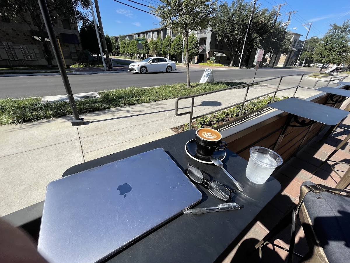 LDU Coffee To Go — Cafe